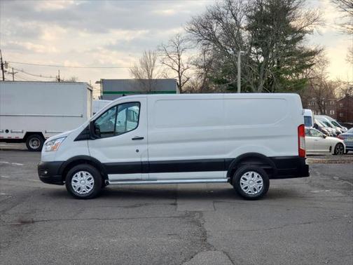 2022 Ford Transit-250 Base