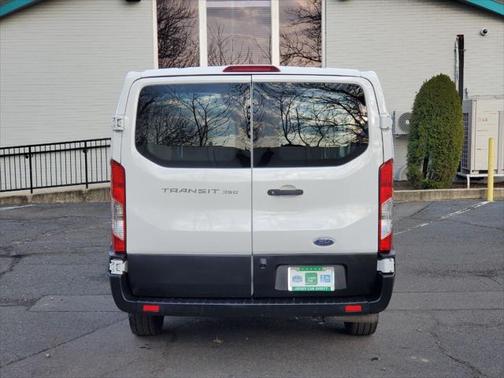 2022 Ford Transit-250 Base