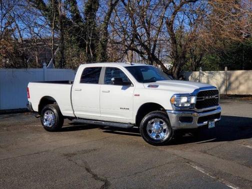 2024 RAM 2500 Big Horn 4x4 4dr Crew Cab 6.3 ft. SB Pickup