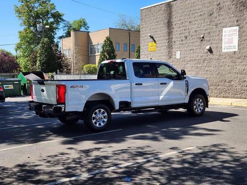 2024 Ford F-250 XLT