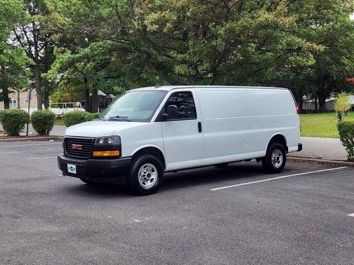 2023 GMC Savana 2500 Work Van