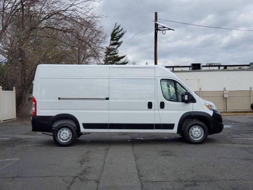 White 2023 RAM ProMaster 2500 High Roof
