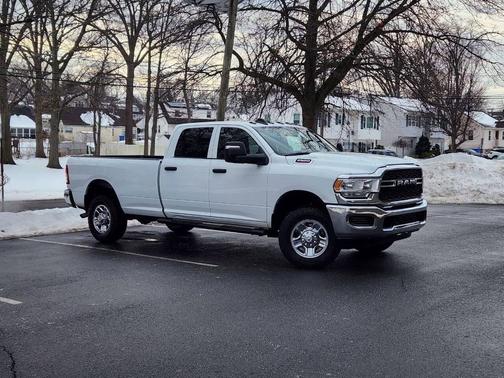2024 RAM 2500 Tradesman 4x4 4dr Crew Cab 8 ft. LB Pickup
