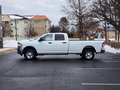 2024 RAM 2500 Tradesman 4x4 4dr Crew Cab 8 ft. LB Pickup