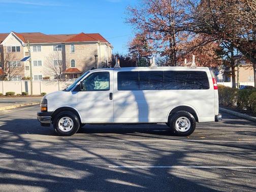2018 Chevrolet Express 3500 LT