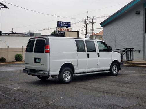 2023 GMC Savana 2500 Work Van