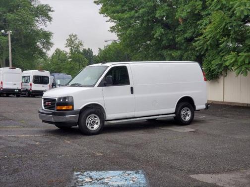 2023 GMC Savana 2500 Work Van