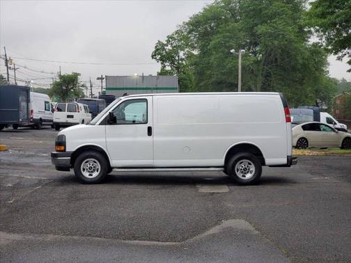2023 GMC Savana 2500 Work Van