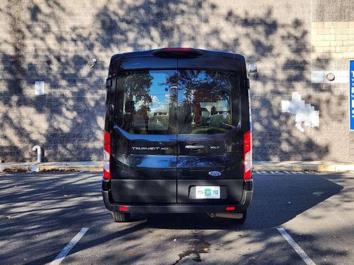 2022 Ford Transit-350 XLT