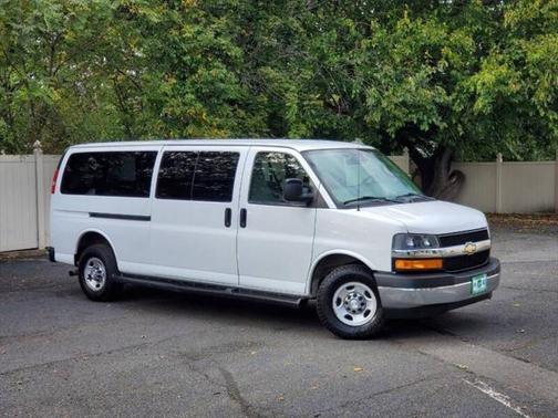 2022 Chevrolet Express 3500 LS 3500 3dr Extended Passenger Van