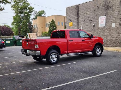 2024 RAM 2500 Big Horn 4x4 4dr Crew Cab 6.3 ft. SB Pickup
