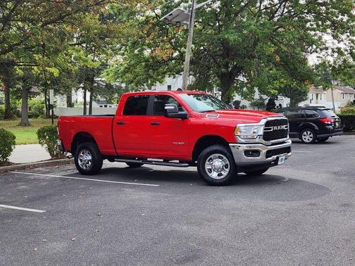 2024 RAM 2500 Big Horn 4x4 4dr Crew Cab 6.3 ft. SB Pickup