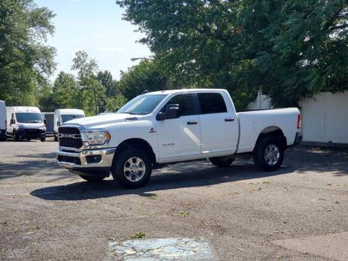 2024 RAM 2500 Big Horn 4x4 4dr Crew Cab 6.3 ft. SB Pickup