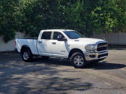 2024 RAM 2500 Big Horn 4x4 4dr Crew Cab 6.3 ft. SB Pickup