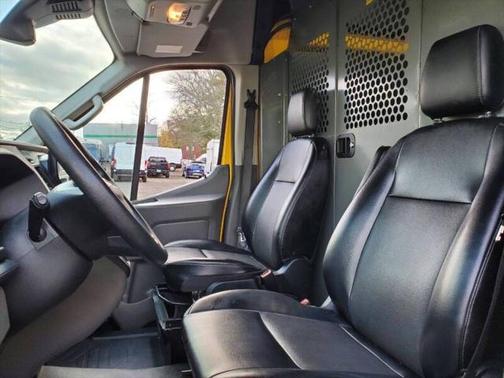 2021 Ford Transit-250 Base