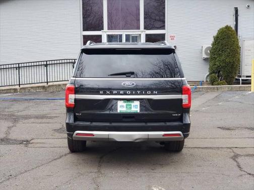 2023 Ford Expedition XLT 4x4 4dr SUV