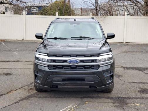 2023 Ford Expedition XLT 4x4 4dr SUV