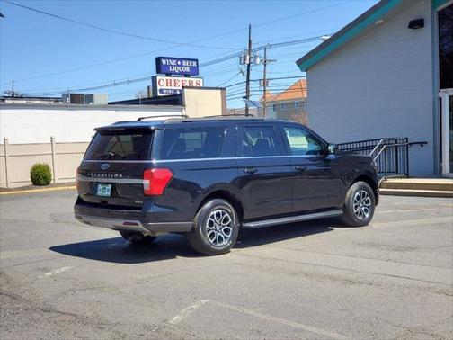 2023 Ford Expedition XLT 4x4 4dr SUV