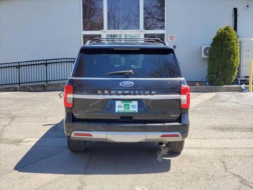 2023 Ford Expedition XLT 4x4 4dr SUV