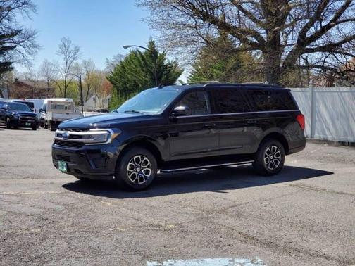 2024 Ford Expedition XLT 4x4 4dr SUV