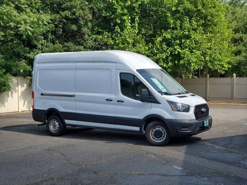 2022 Ford Transit-250 Base