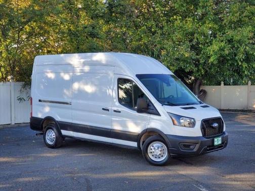 2022 Ford Transit-250 Base