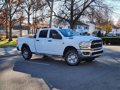 2023 RAM 2500 Tradesman 4x4 4dr Crew Cab 6.3 ft. SB Pickup