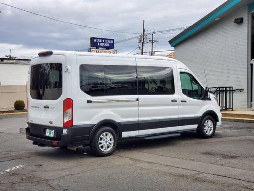 2024 Ford Transit-350 XLT