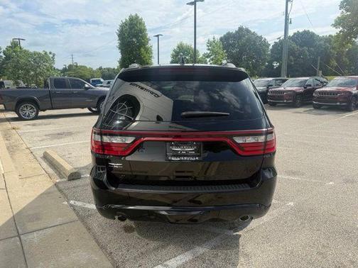 DB Black Crystal Clearcoat 2023 Dodge Durango R/T