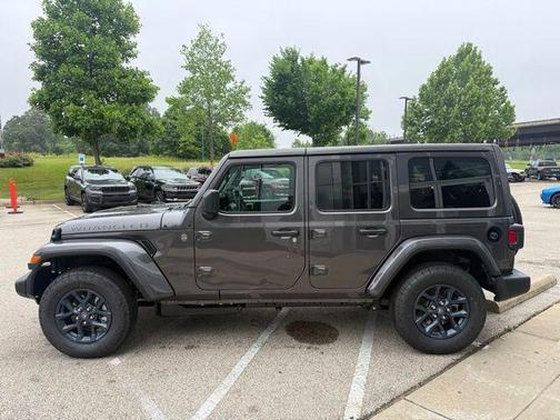 Granite Crystal Clearcoat Metallic 2026 Jeep Wrangler Sport