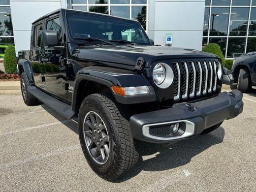 2022 Jeep Gladiator Overland