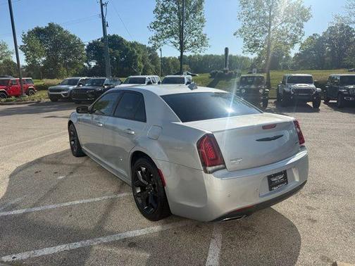 Silver Mist Clearcoat 2023 Chrysler 300 Touring L