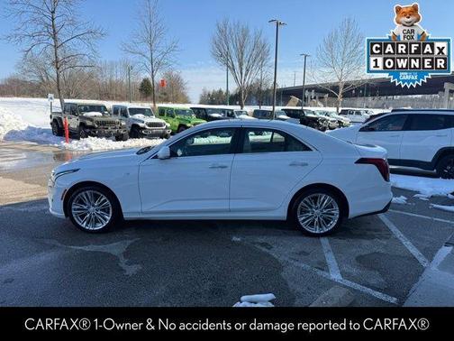 2023 Cadillac CT4 Premium Luxury