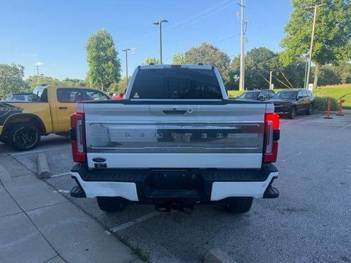 Star White 2023 Ford F-250 Limited