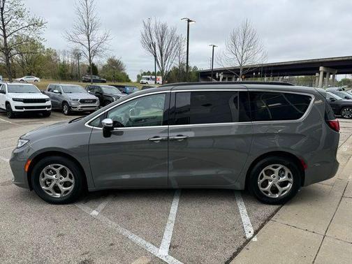 2023 Chrysler Pacifica Limited