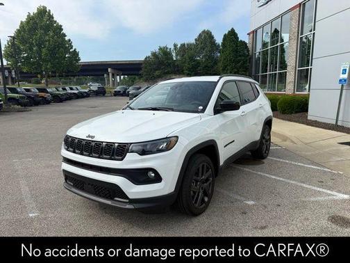 Bright White Clearcoat 2026 Jeep Compass Latitude