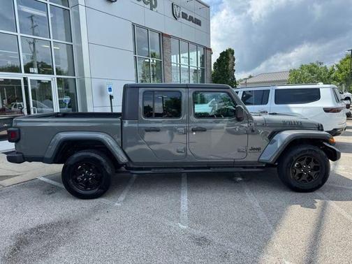 2021 Jeep Gladiator Sport