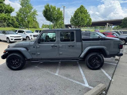 2021 Jeep Gladiator Sport