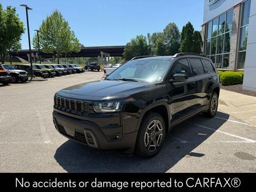 Diamond Black 2026 Jeep Cherokee LAREDO/LIMITED