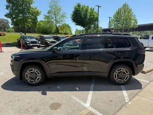 Diamond Black 2026 Jeep Cherokee LAREDO/LIMITED