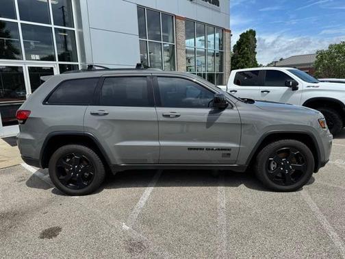 2021 Jeep Grand Cherokee Laredo