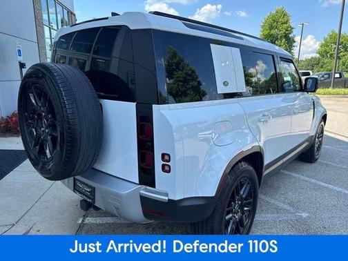 2024 Land Rover Defender P300