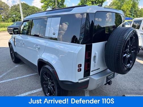 2024 Land Rover Defender P300