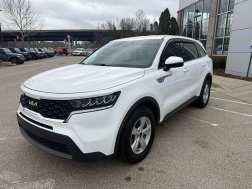 2022 Kia Sorento LX