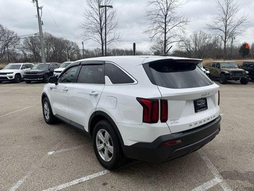 2022 Kia Sorento LX