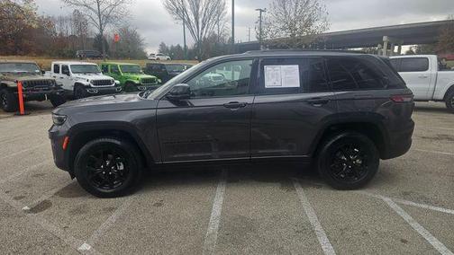 2024 Jeep Grand Cherokee Laredo