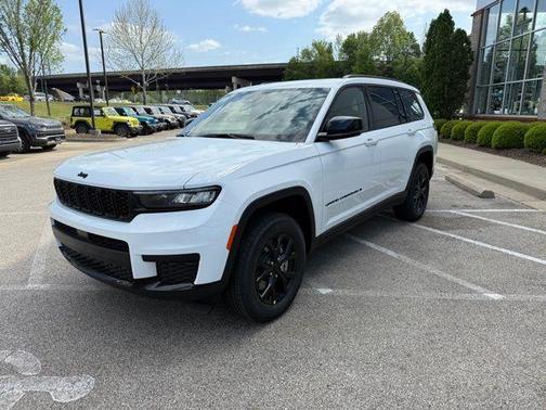 2025 Jeep Grand Cherokee L Laredo