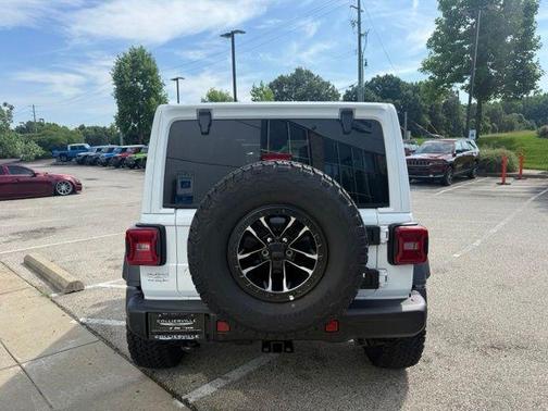 Bright White Clearcoat 2026 Jeep Wrangler Moab 392