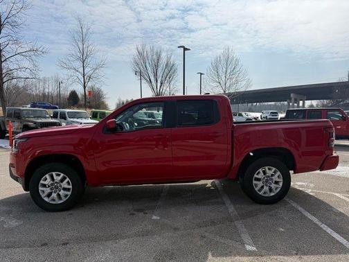 2023 Nissan Frontier SV