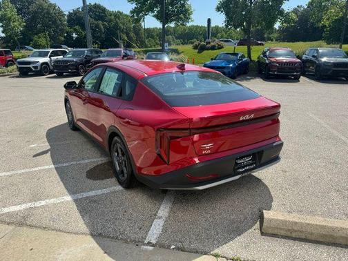 Currant Red 2025 Kia K4